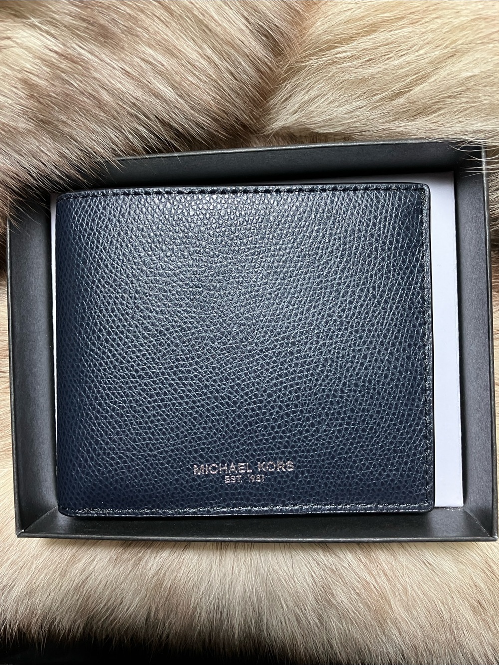 NWT. Michael Kors Navy Blue Textured Leather Men’s Bi-Fold Wallet